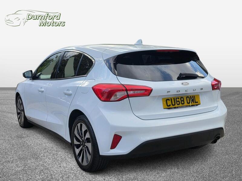 Ford Focus view 6