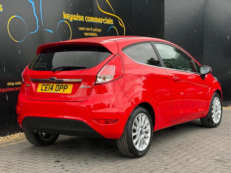 Ford Fiesta view 5