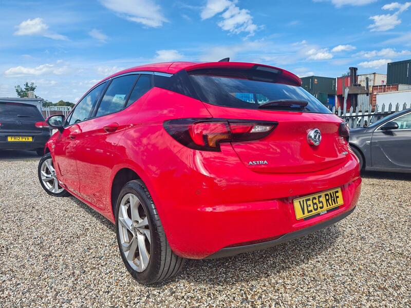 Vauxhall Astra view 2