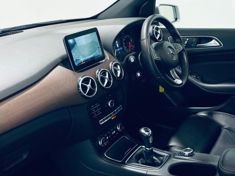 Mercedes-Benz B-Class view 5