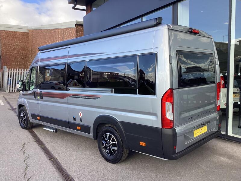Auto-Trail V-Line 635 Sport — image 2