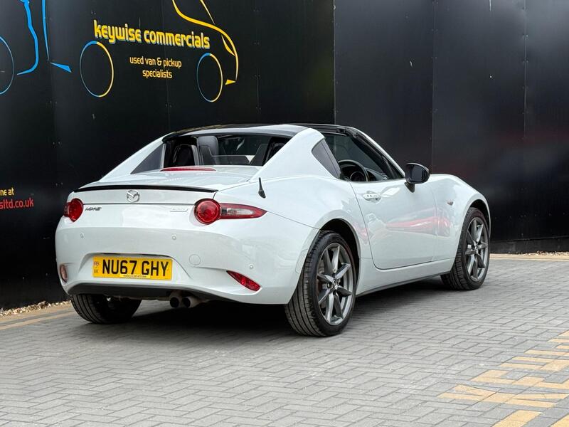 Mazda MX-5 view 5