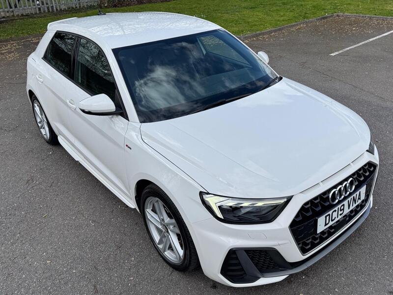 Audi A1 view 3