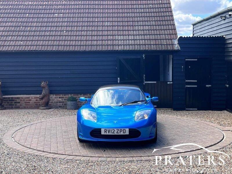 Tesla Tesla Roadster view 3