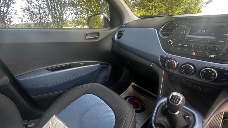 2015 Hyundai i10 — photo 11
