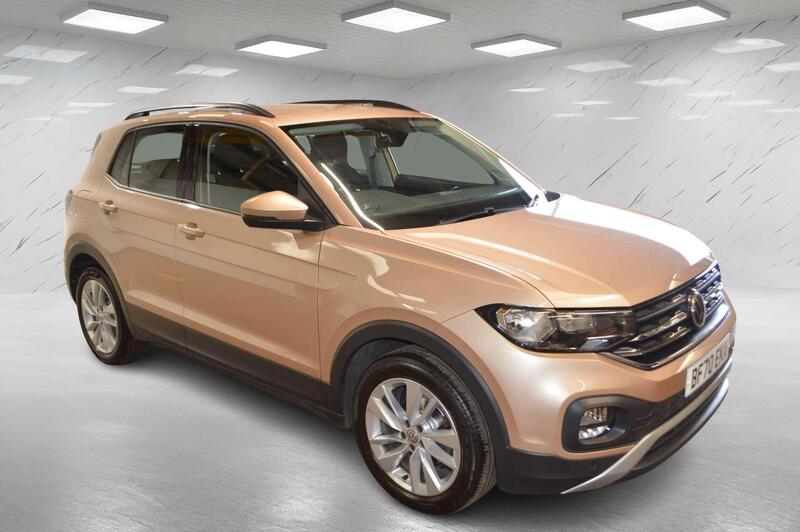 Volkswagen T-Cross view 3