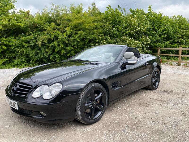 Mercedes-Benz SL view 4