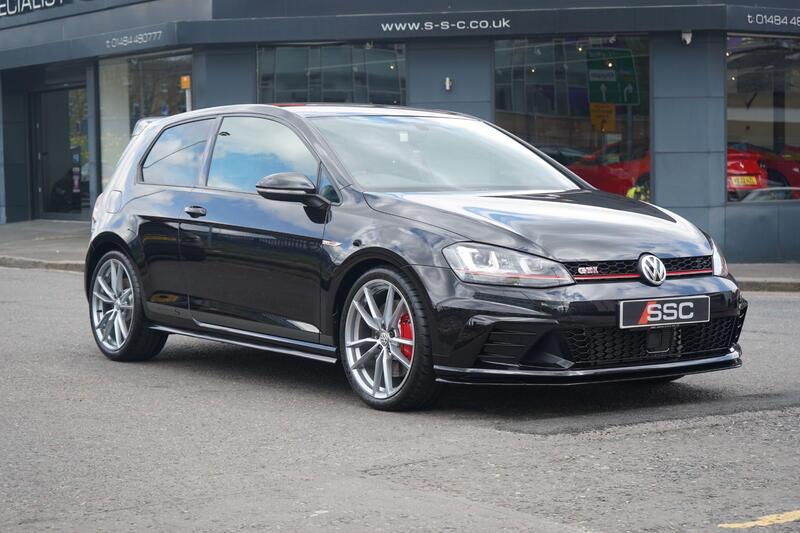 Volkswagen Golf view 4