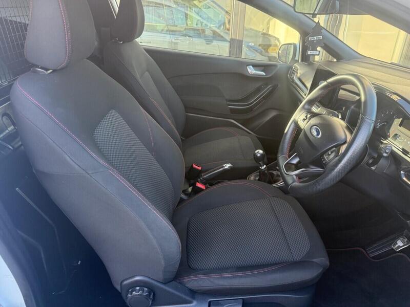 Ford Fiesta view 7