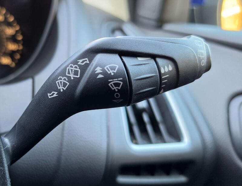 Ford Focus 1.6 Titanium Powershift Euro 6 5dr thumbnail 34