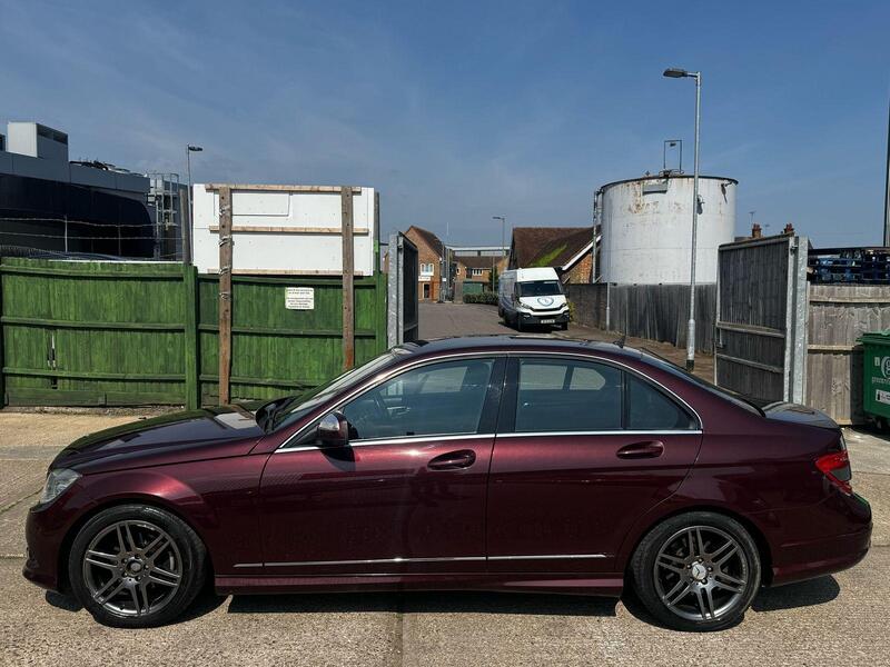 Mercedes-Benz C-Class view 3