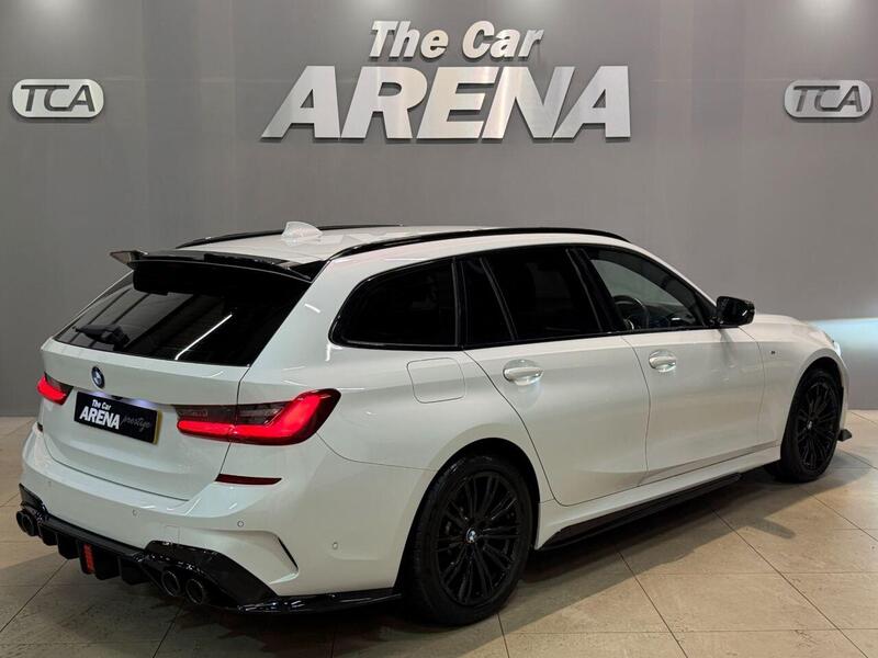 BMW 3 Series view 4