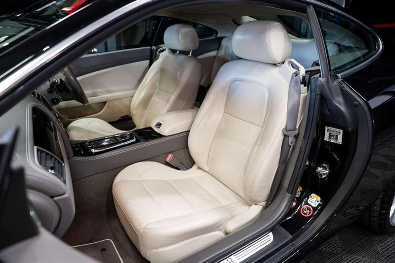 Jaguar XKR view 3