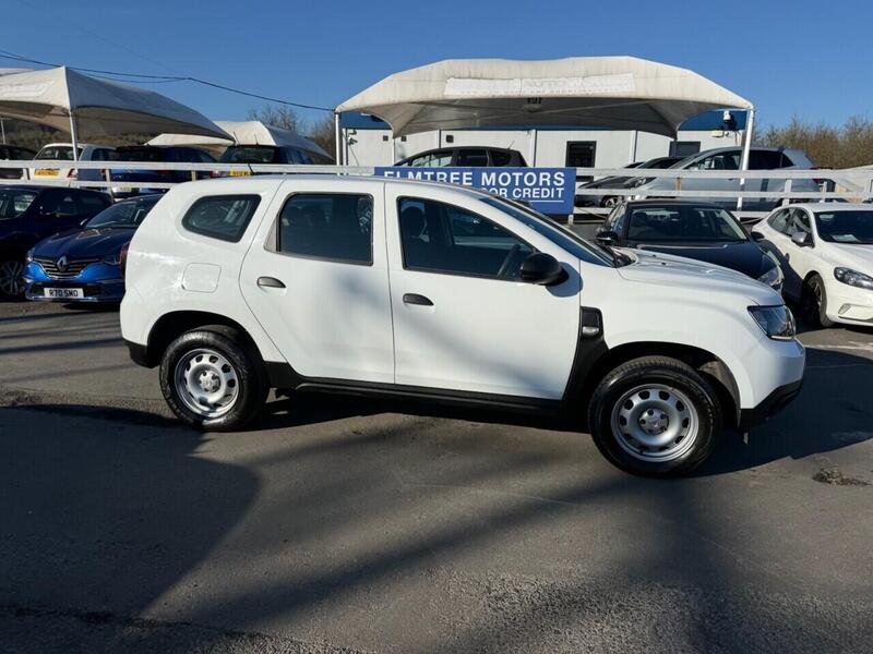 Dacia Duster view 5