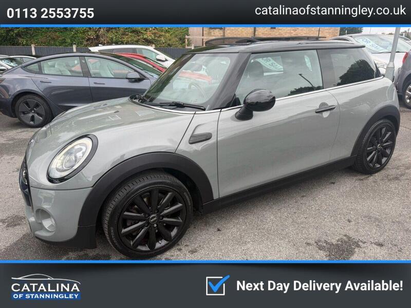 Mini Cooper view 3