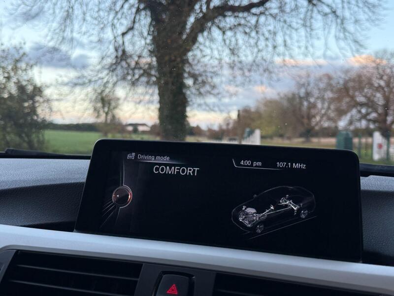 BMW 3 Series view 33