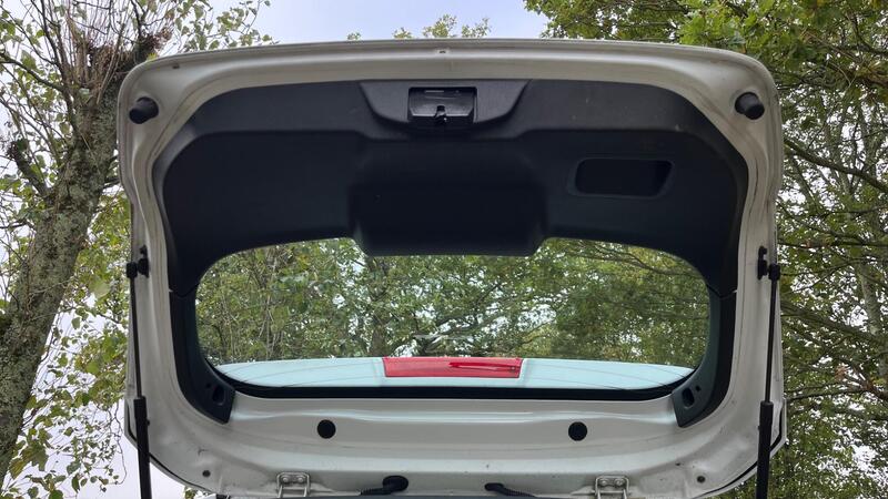 2015 Ford Fiesta — photo 22