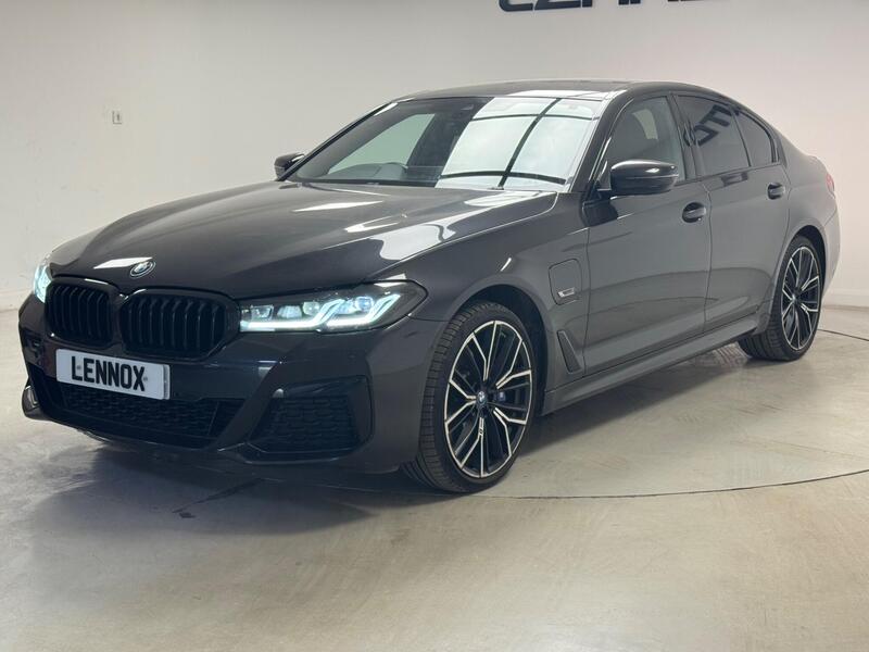 BMW 5 Series view 3