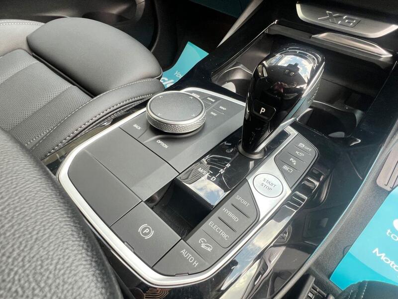BMW X3 view 34