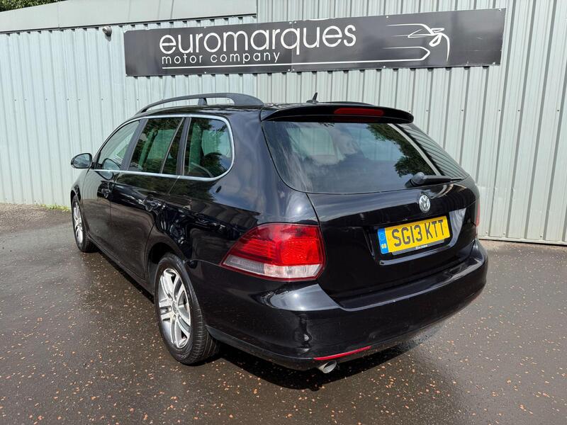 Volkswagen Golf view 6
