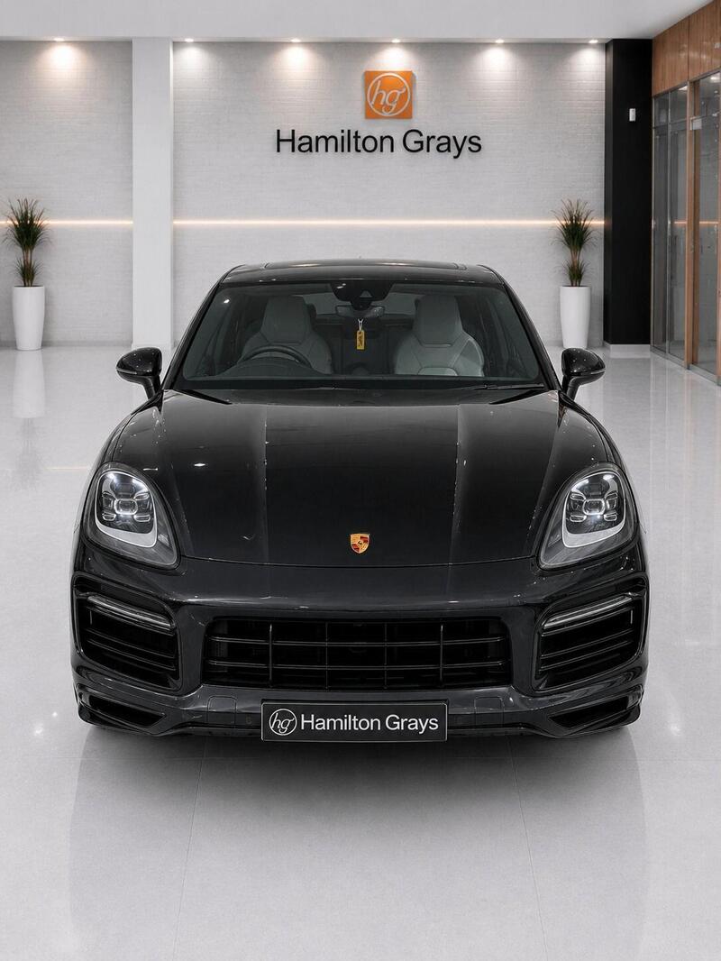 Porsche Cayenne view 4