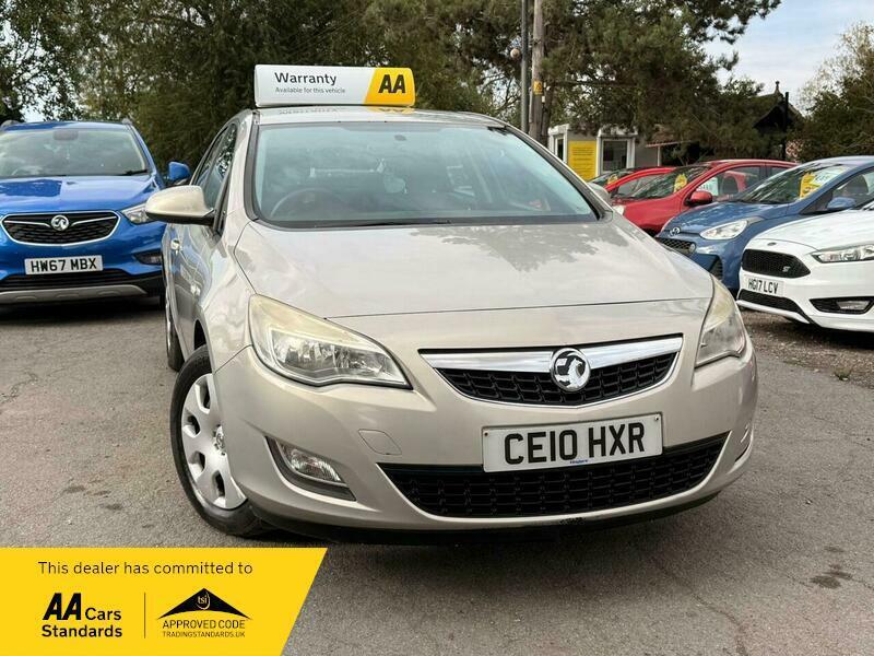 2010 Vauxhall Astra 1.6 16v Exclusiv Auto Euro 5 5dr photo 3