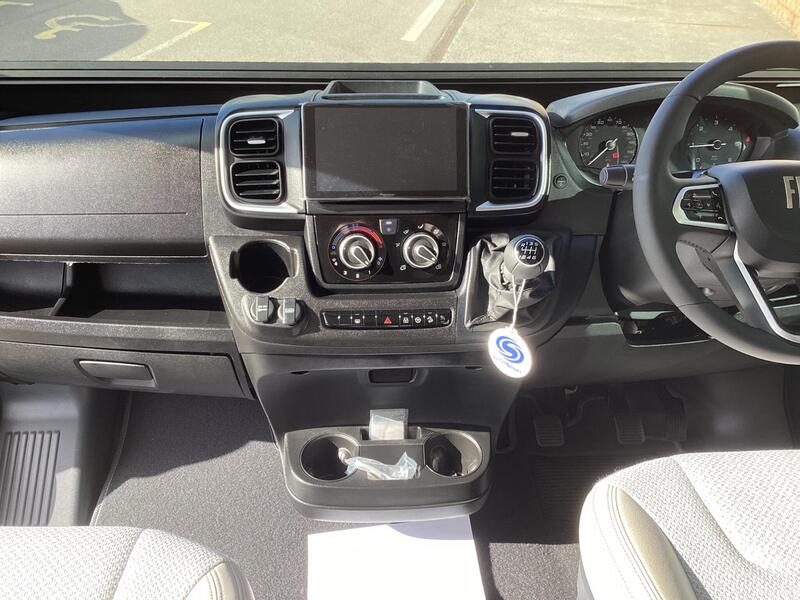 Auto-Trail V-Line 635 Sport — image 28