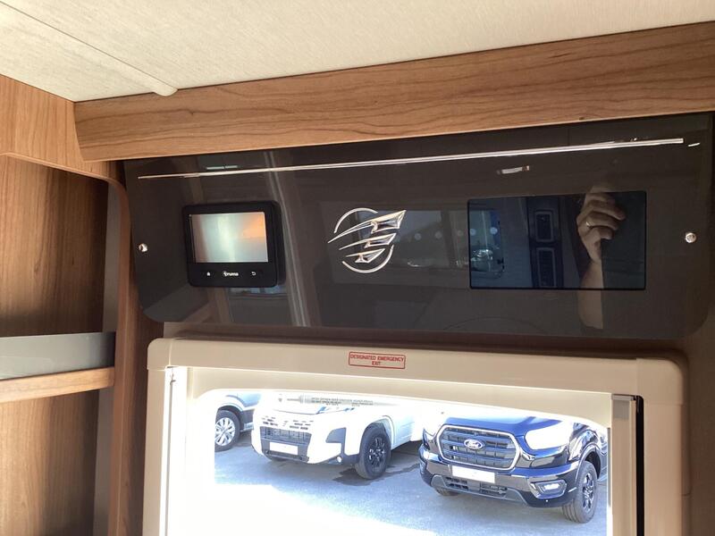 Auto-Trail Tracker RB — image 19