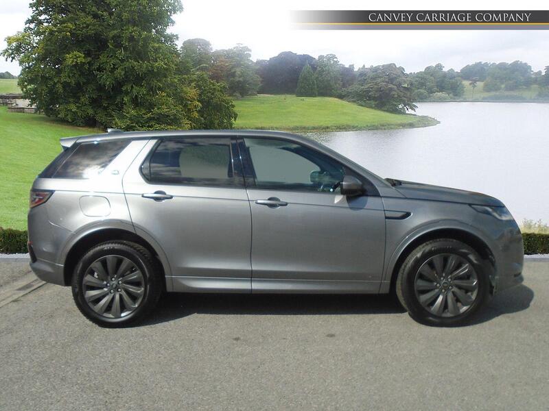 Land Rover Discovery Sport view 4