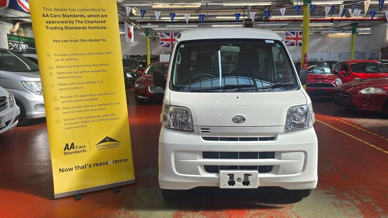 Daihatsu Hijet view 3