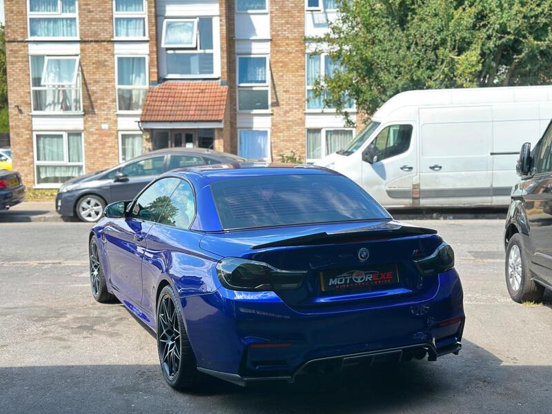 BMW M4 view 7
