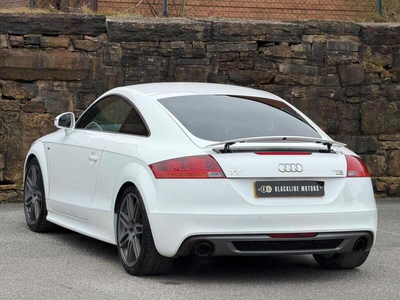 Audi TT view 5