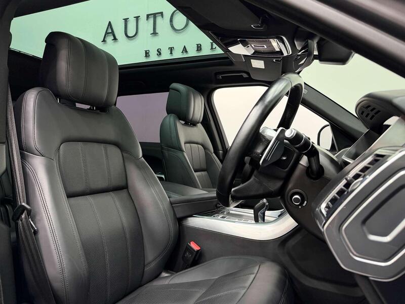 Land Rover Range Rover Sport view 2