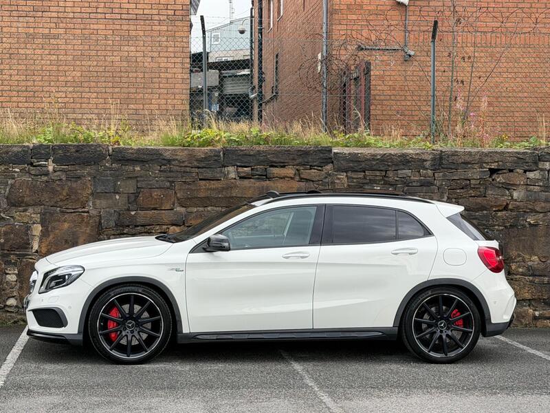 Mercedes-Benz Gla view 4