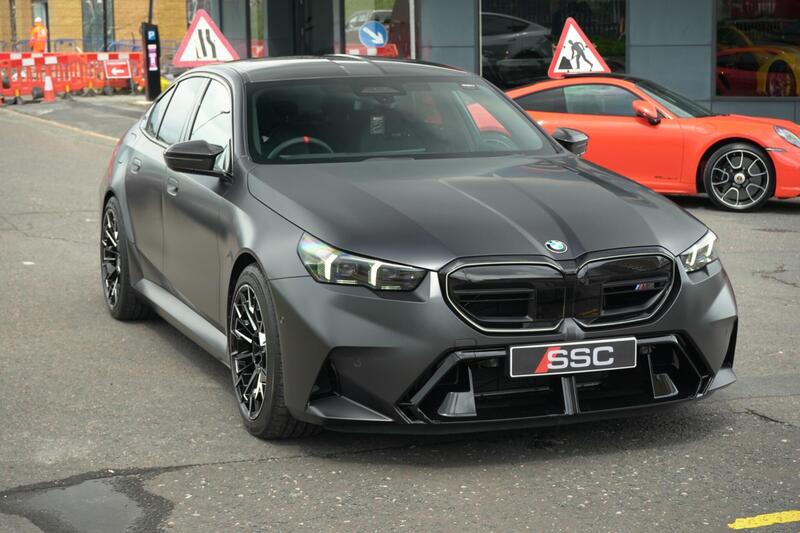 BMW M5 view 5