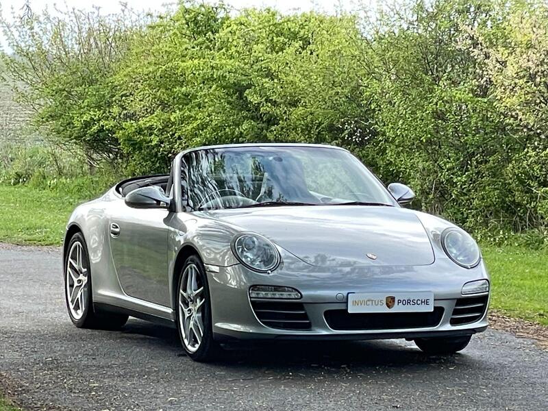 Porsche 911 view 41