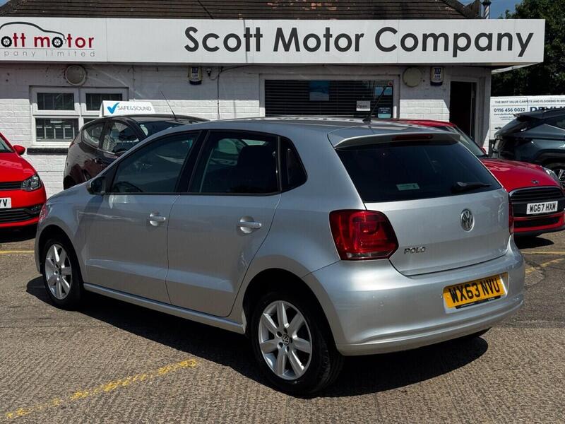 Volkswagen Polo view 2