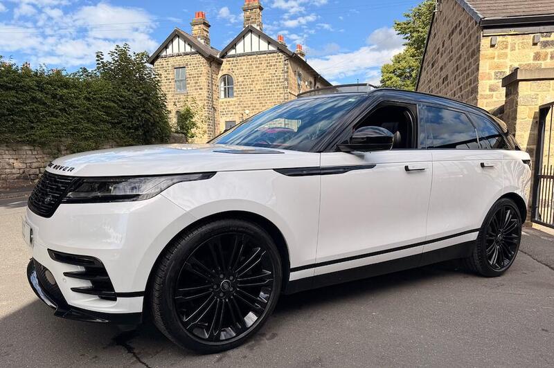 Land Rover Range Rover Velar view 5