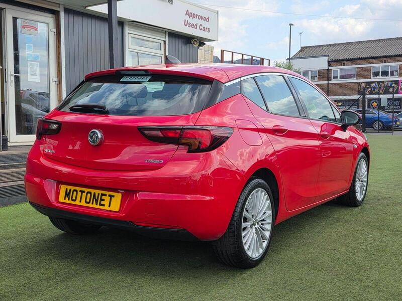Vauxhall Astra view 7
