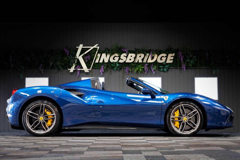 Ferrari 488 view 5