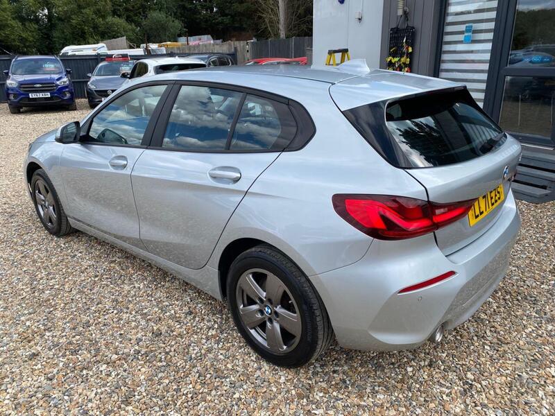 BMW 1 Series view 7
