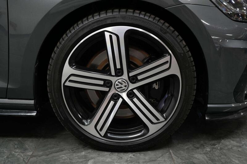 Volkswagen Golf view 7