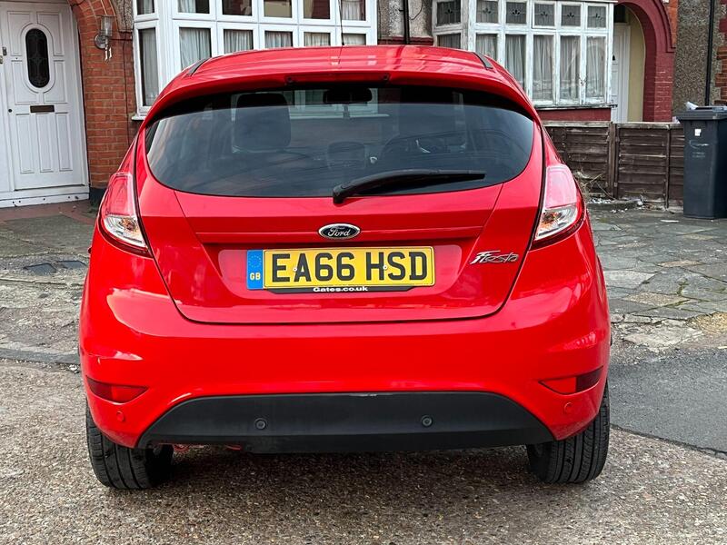 Ford Fiesta view 6