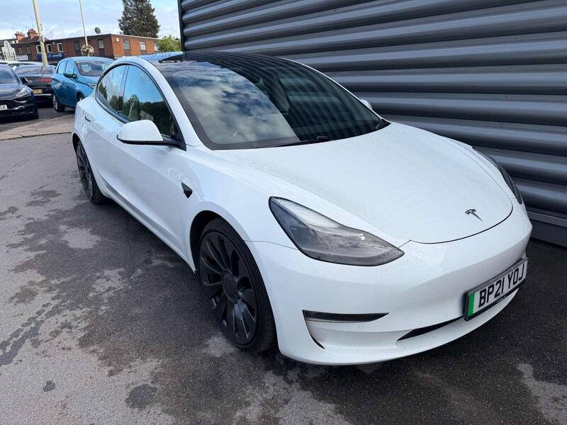 Tesla Model 3 view 4