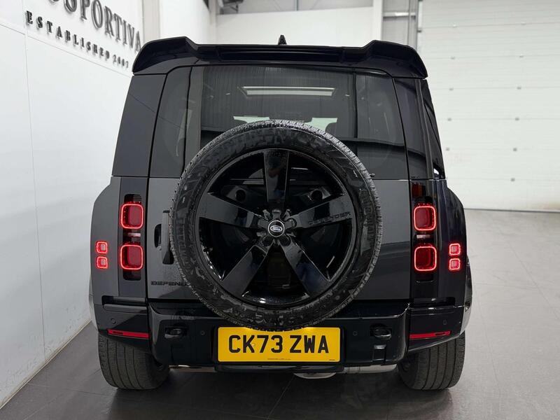 Land Rover Defender view 7