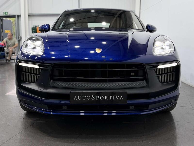 Porsche Macan view 6