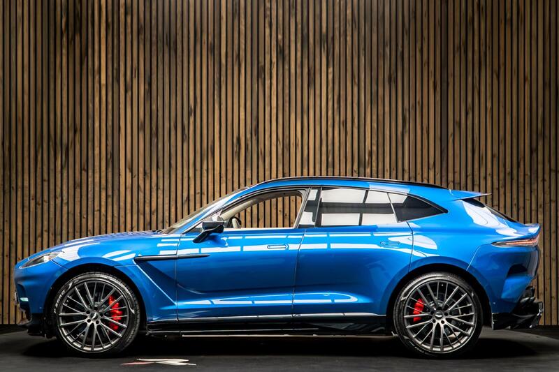 Aston Martin DBX view 7