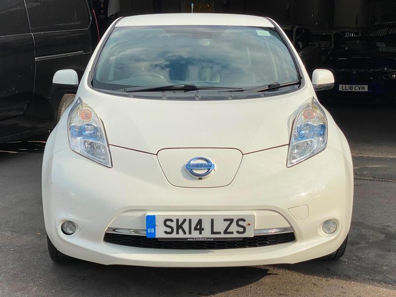 Nissan Leaf view 3