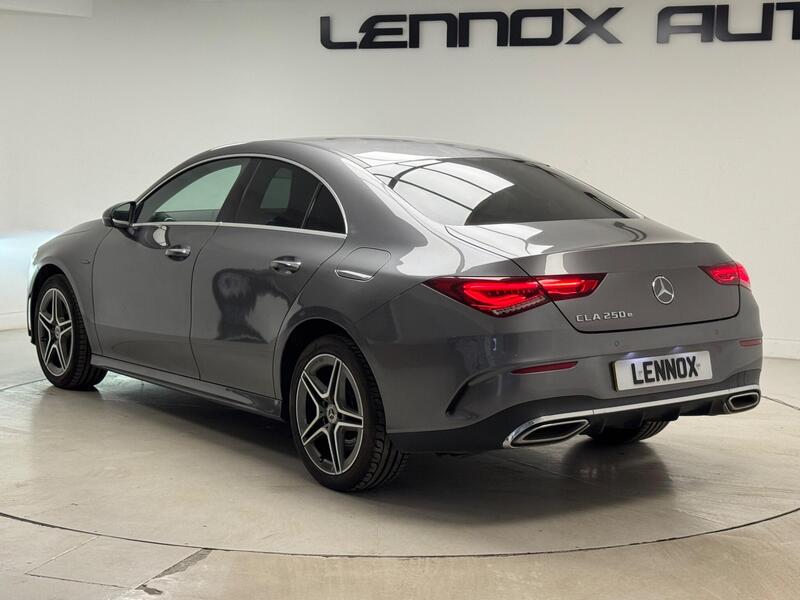 Mercedes-Benz Mercedes-Benz CLA view 4