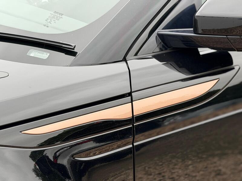 Land Rover Range Rover Evoque view 7